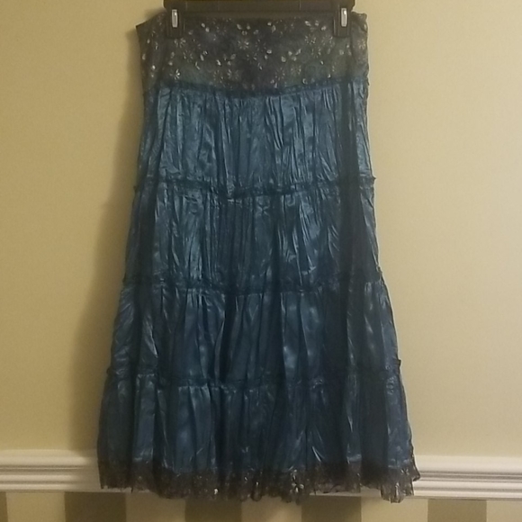 Shiny aqua crinkle full skirt Sz L - Picture 2 of 7